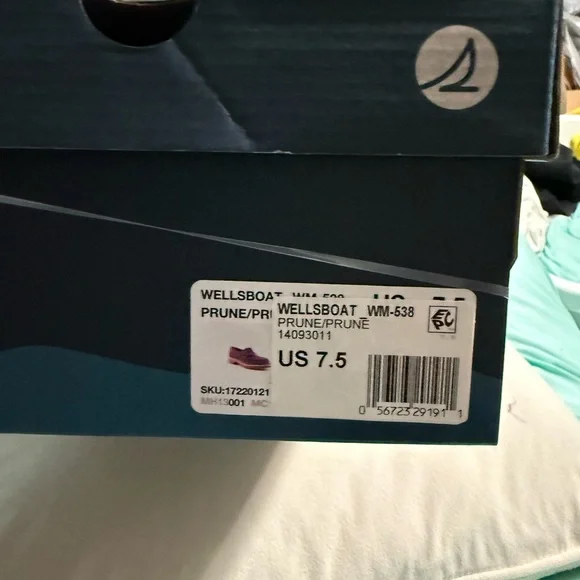 Sperry Women's Burgundy Loafers - Picture 4 of 5